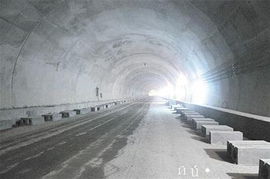 青島海底隧道主隧貫通 土建收尾，裝飾工程啟動